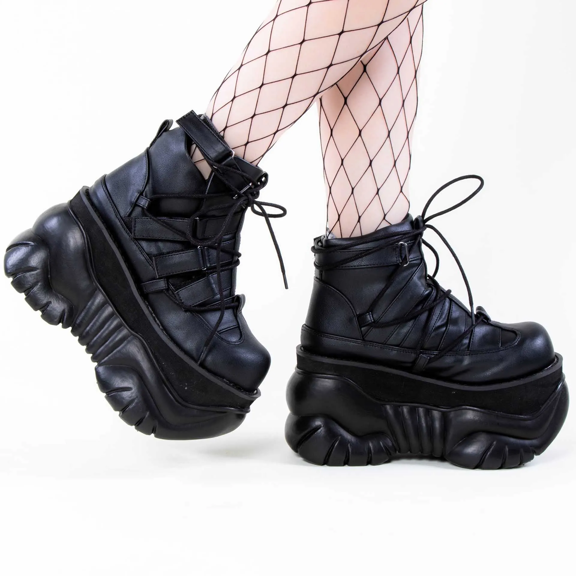 BOXER-13 Black Platform Sneakers