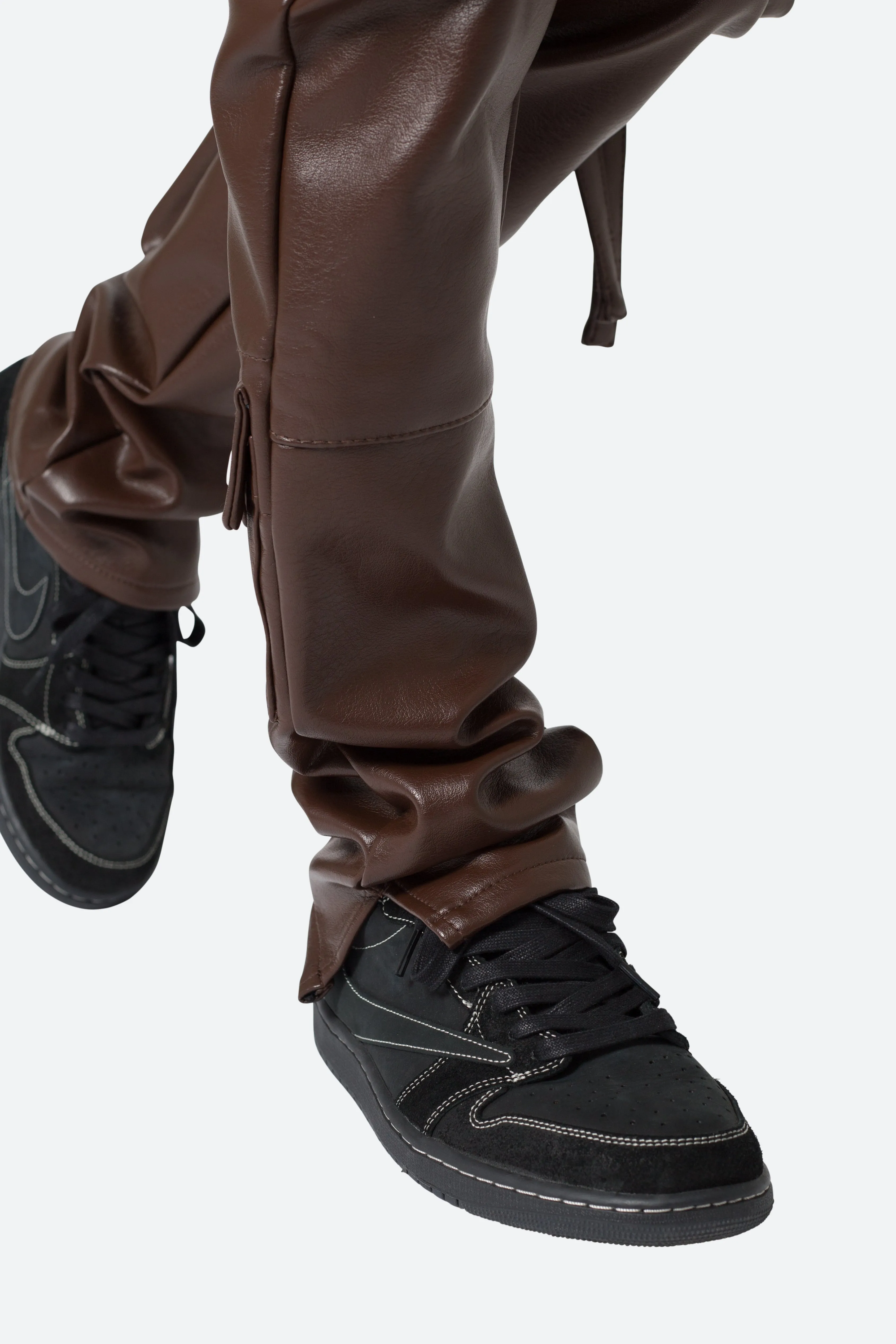 D152 Leather Cargo Pants - Brown
