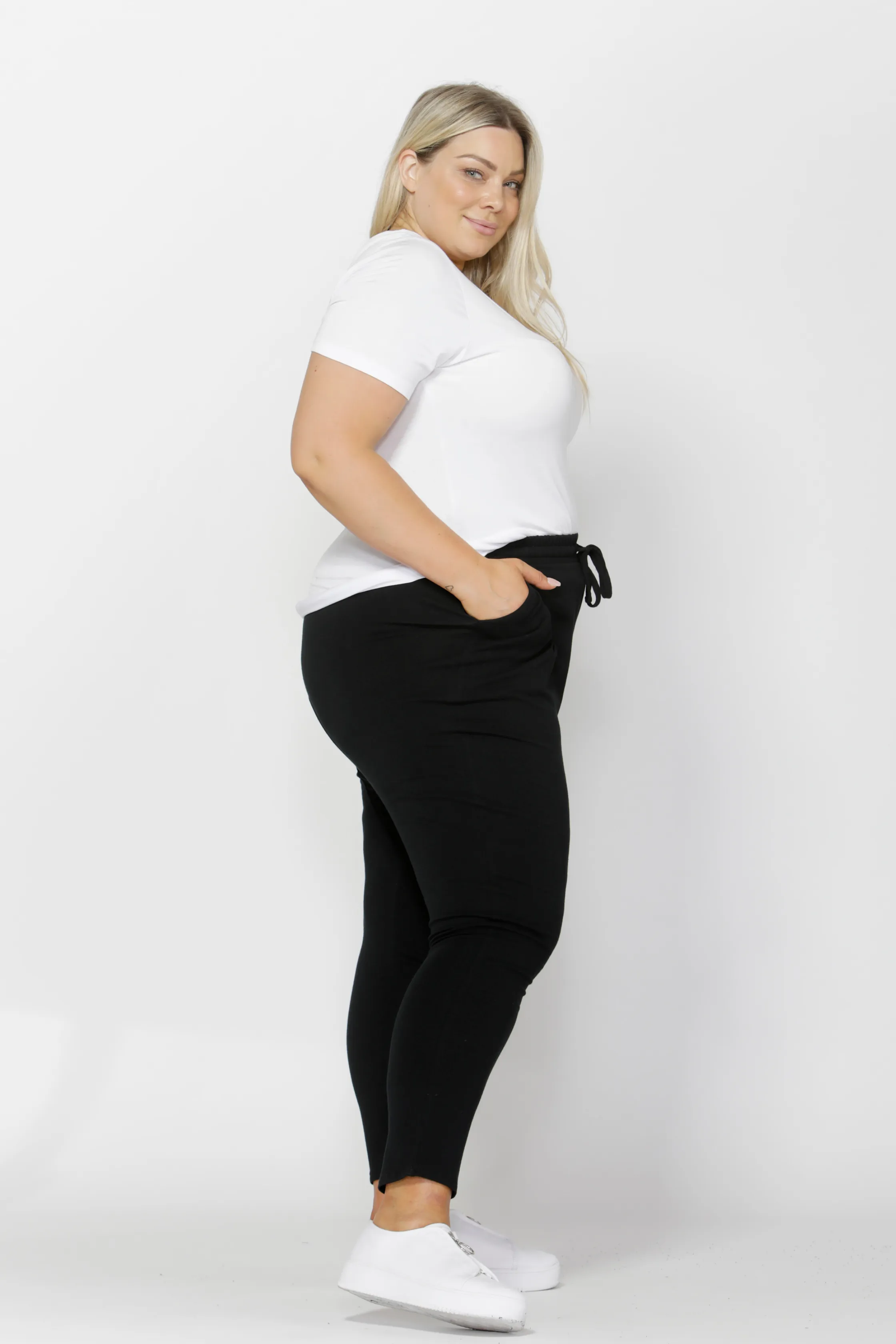 JADE PANT - Black