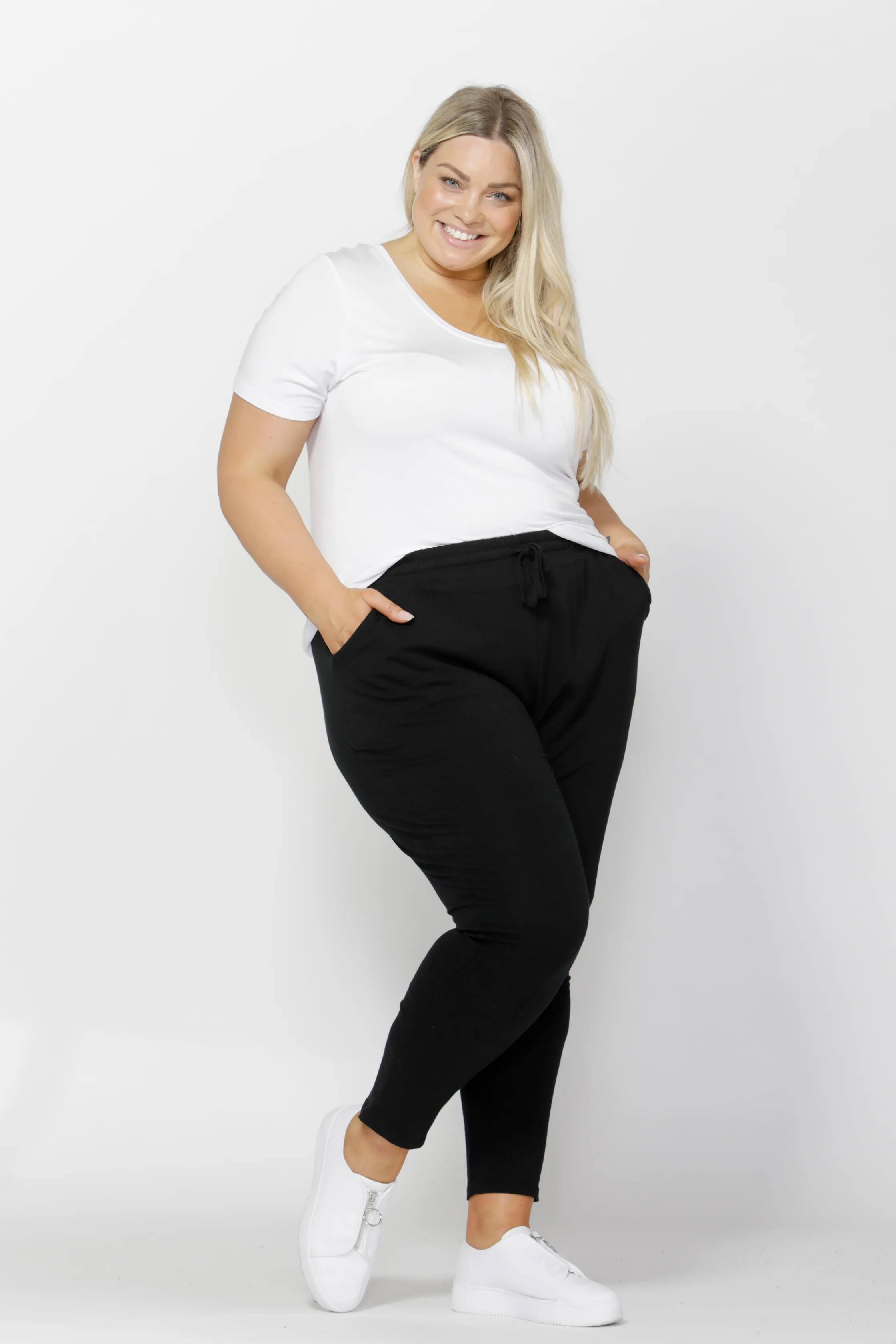 JADE PANT - Black