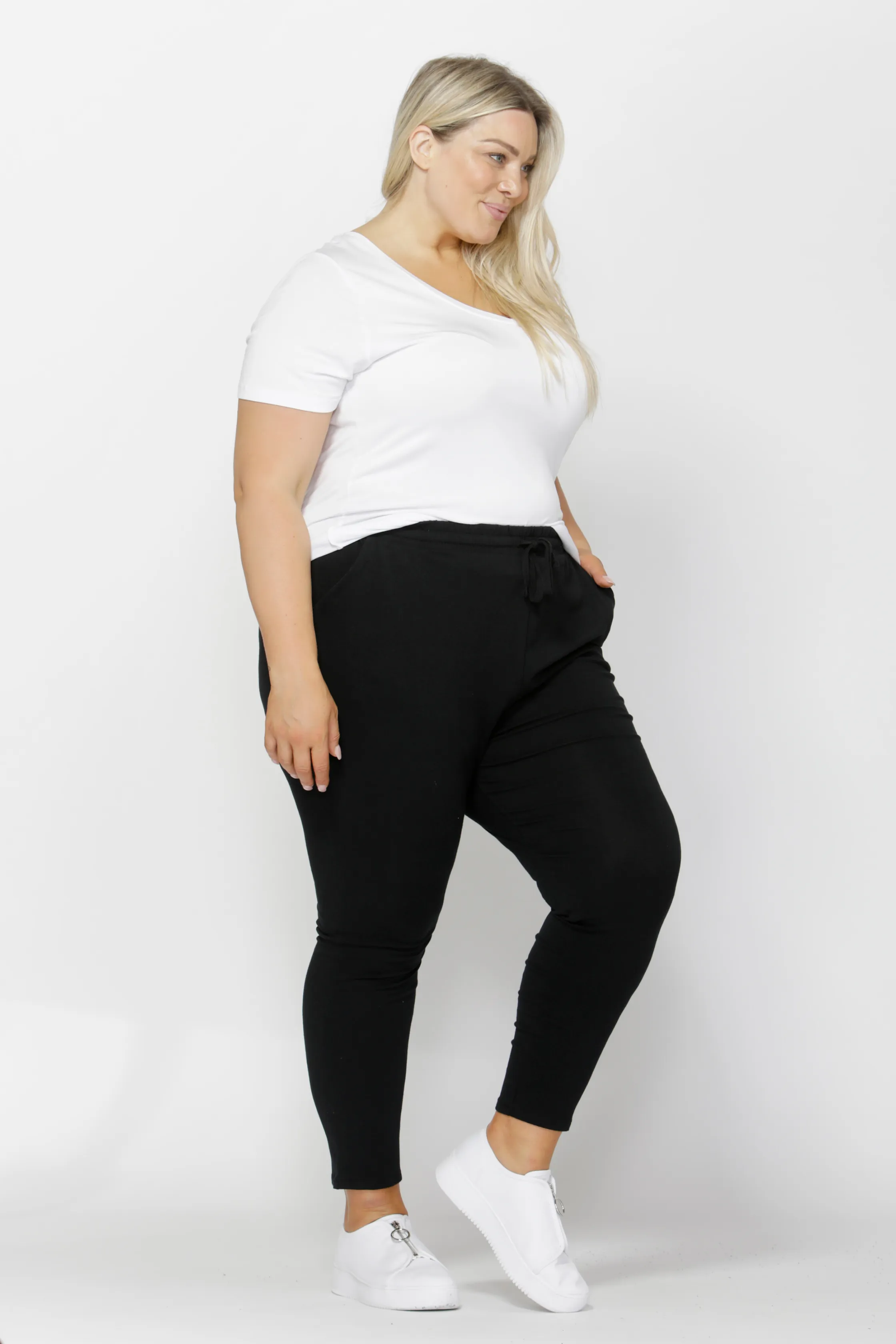 JADE PANT - Black